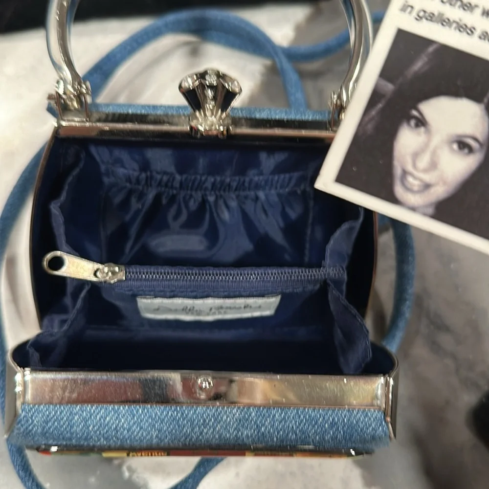 Limited Edition Debbie Brooks bag - Picture 4 of 4